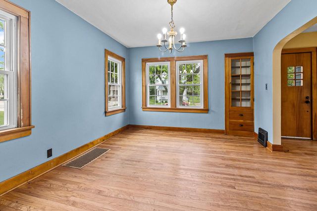 120 S Jackson STREET, Elkhorn, WI 53121
