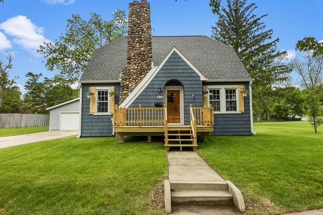 120 S Jackson STREET, Elkhorn, WI 53121