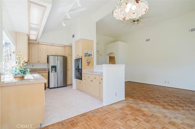 1005 Shoal Creek Court, Simi Valley, CA 93065
