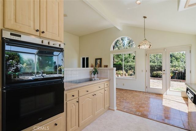 1005 Shoal Creek Court, Simi Valley, CA 93065