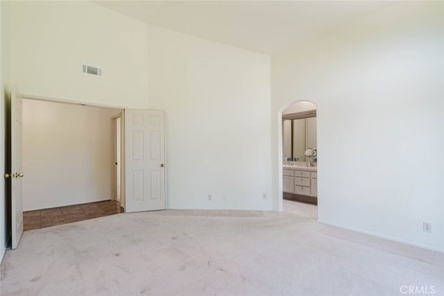 1005 Shoal Creek Court, Simi Valley, CA 93065