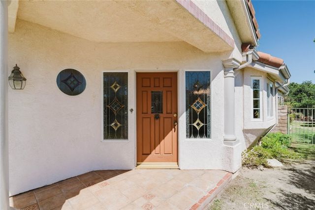1005 Shoal Creek Court, Simi Valley, CA 93065