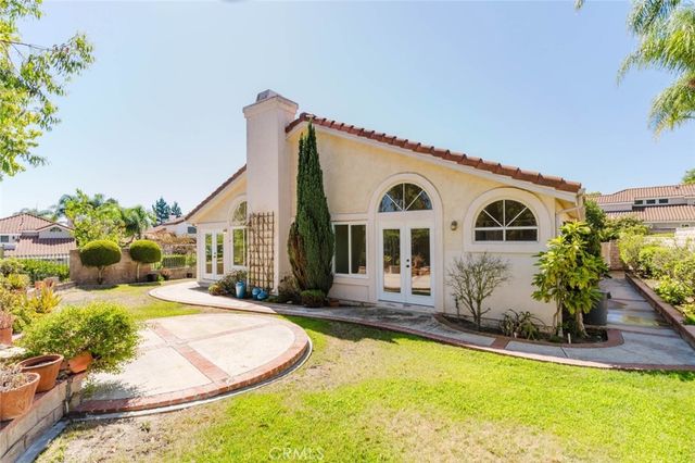 1005 Shoal Creek Court, Simi Valley, CA 93065
