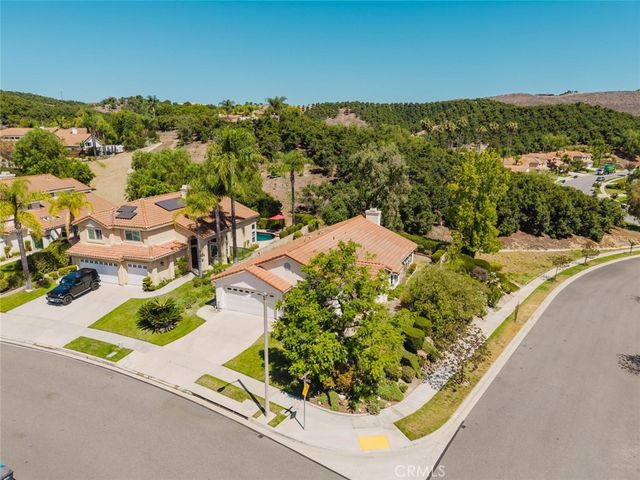 1005 Shoal Creek Court, Simi Valley, CA 93065
