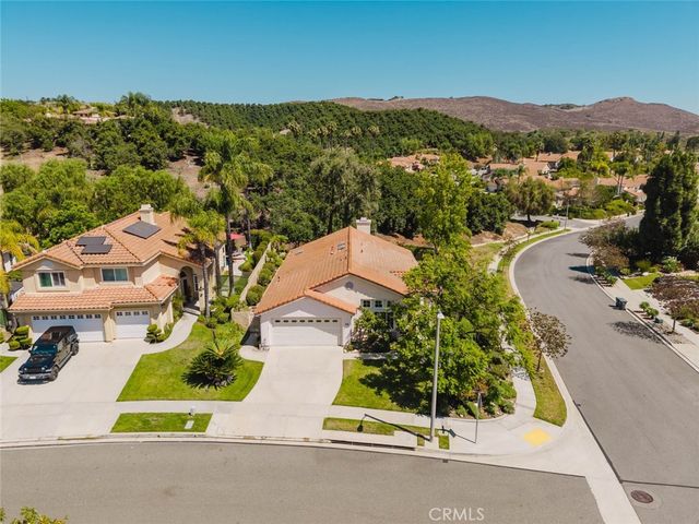 1005 Shoal Creek Court, Simi Valley, CA 93065