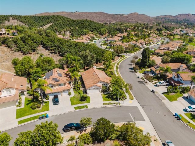 1005 Shoal Creek Court, Simi Valley, CA 93065