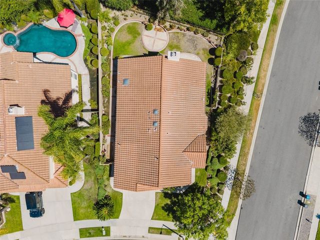 1005 Shoal Creek Court, Simi Valley, CA 93065