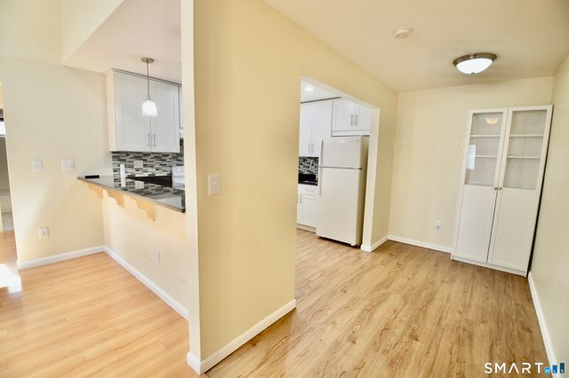 18 Amsterdam Avenue 3A, Bridgeport, CT 06606