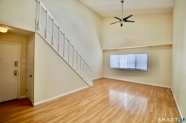 18 Amsterdam Avenue 3A, Bridgeport, CT 06606