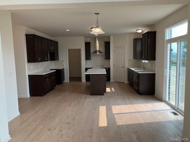 1967 Elizabeth Lane, Ypsilanti, MI 48198