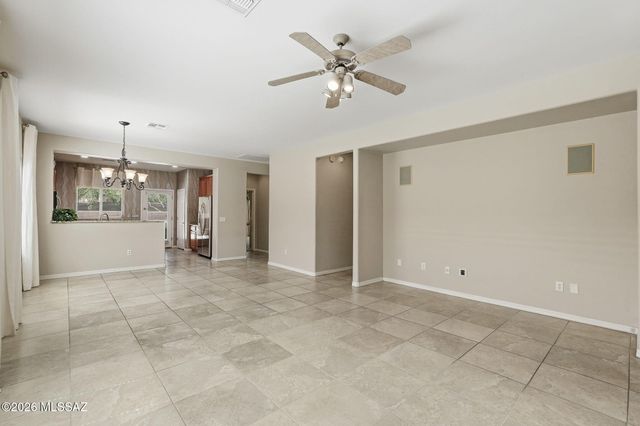 13497 N Garlenda Way, Oro Valley, AZ 85737