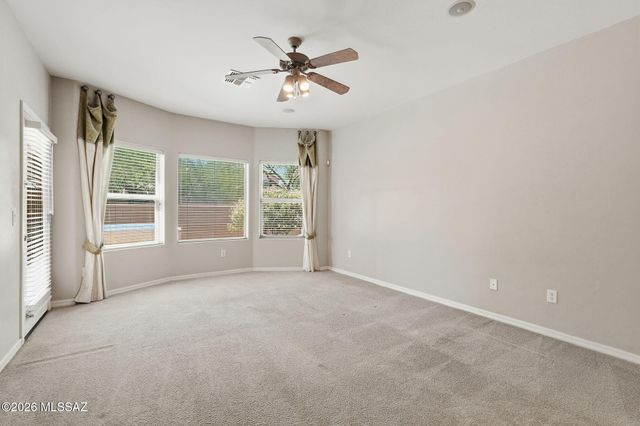 13497 N Garlenda Way, Oro Valley, AZ 85737
