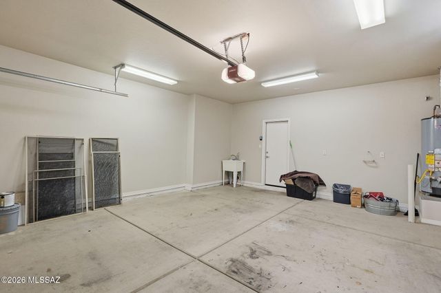 13497 N Garlenda Way, Oro Valley, AZ 85737