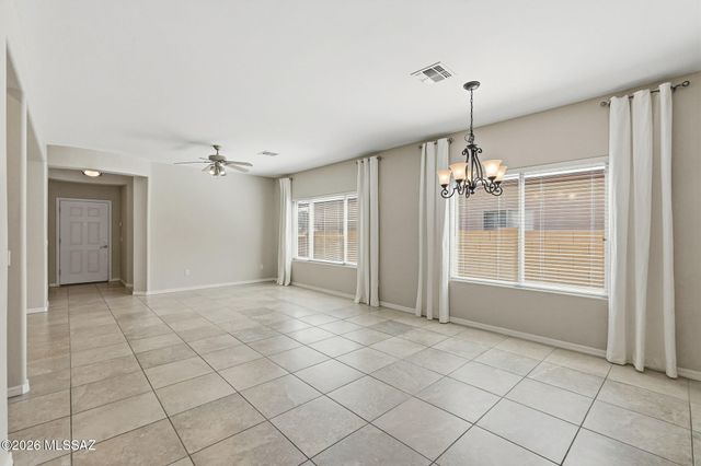 13497 N Garlenda Way, Oro Valley, AZ 85737