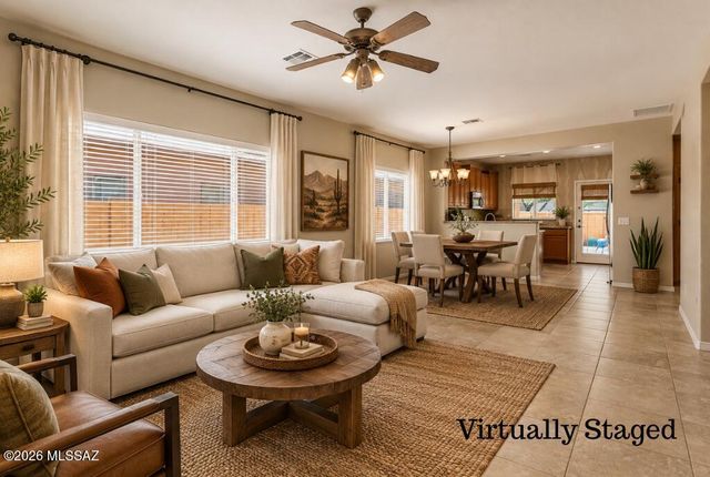 13497 N Garlenda Way, Oro Valley, AZ 85737