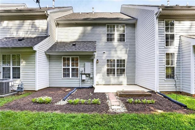 805 Creek Crossing Trail, Whitsett, NC 27377
