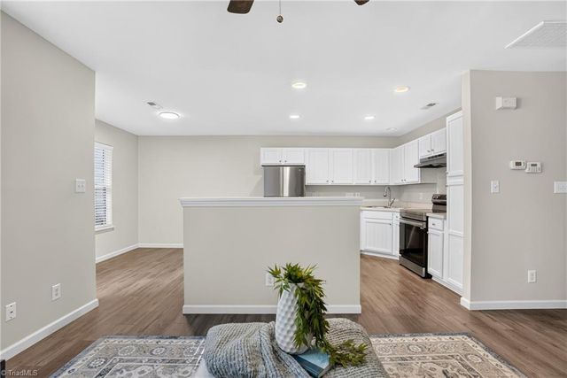 805 Creek Crossing Trail, Whitsett, NC 27377