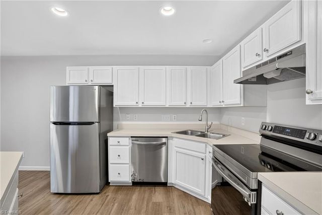 805 Creek Crossing Trail, Whitsett, NC 27377
