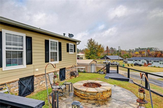 121 Read Oak, Onalaska, TX 77360