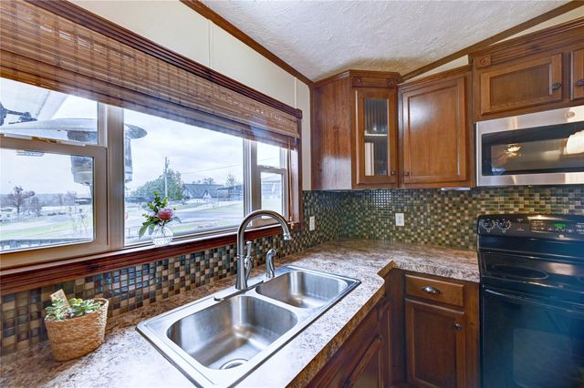 121 Read Oak, Onalaska, TX 77360