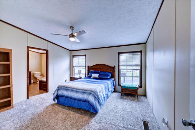 121 Read Oak, Onalaska, TX 77360