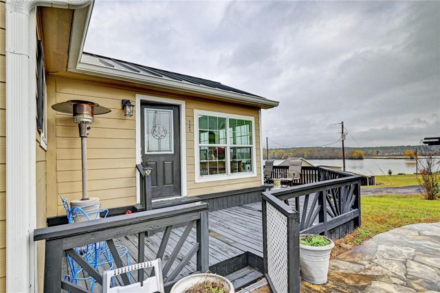 121 Read Oak, Onalaska, TX 77360