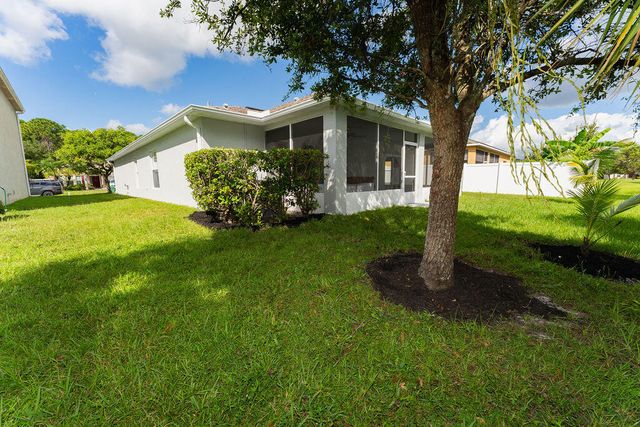 5138 NW WISK FERN Circle, Port St. Lucie, Port St Lucie, FL 34986