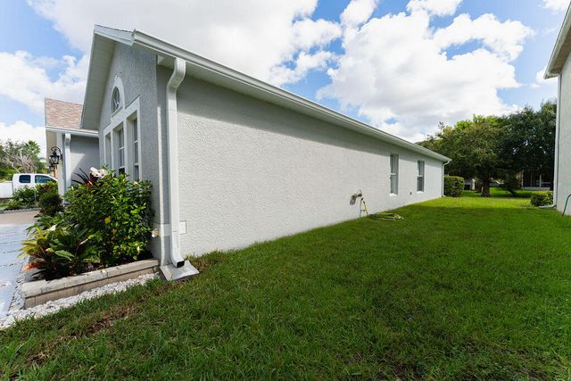 5138 NW WISK FERN Circle, Port St. Lucie, Port St Lucie, FL 34986