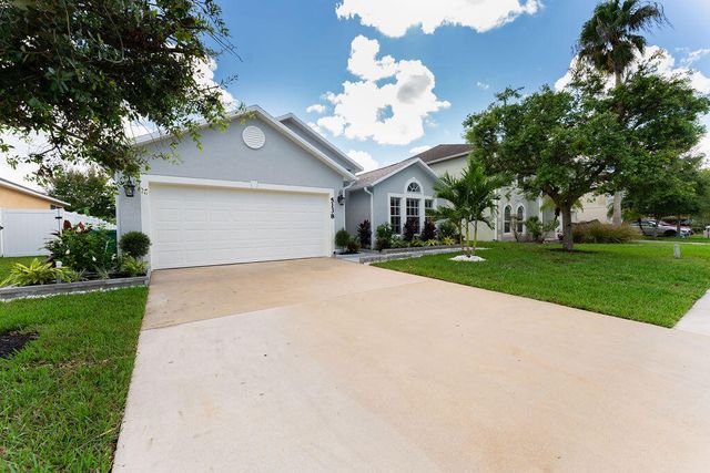 5138 NW WISK FERN Circle, Port St. Lucie, Port St Lucie, FL 34986
