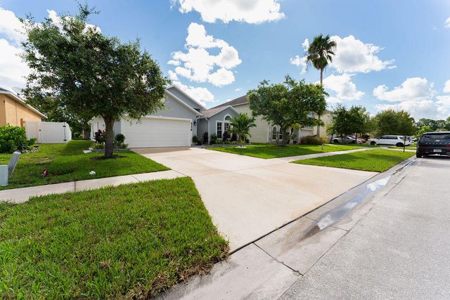 5138 NW WISK FERN Circle, Port St. Lucie, Port St Lucie, FL 34986