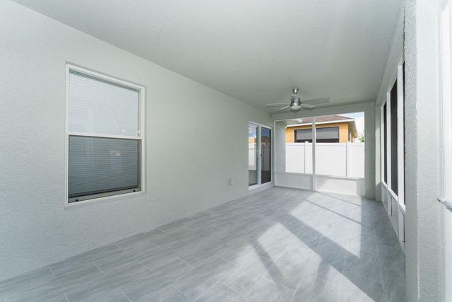 5138 NW WISK FERN Circle, Port St. Lucie, Port St Lucie, FL 34986