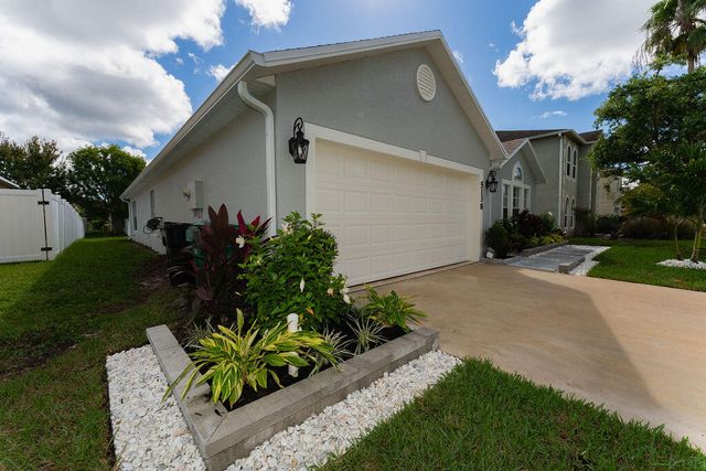 5138 NW WISK FERN Circle, Port St. Lucie, Port St Lucie, FL 34986