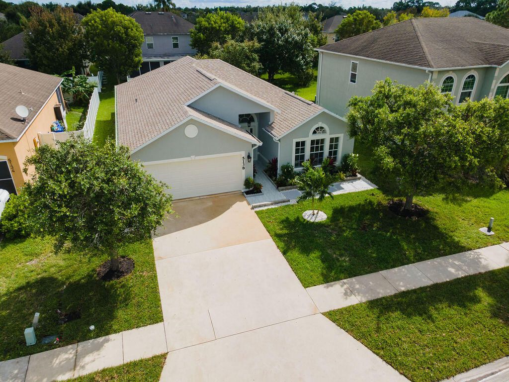 5138 NW WISK FERN Circle, Port St. Lucie, Port St Lucie, FL 34986