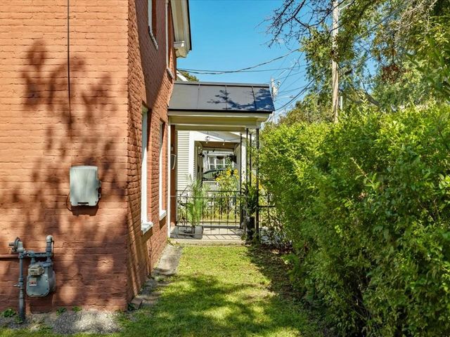 47 Pitkin Street, Burlington, VT 05401