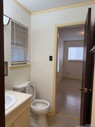 7110 Hickory Grove, San Antonio, TX 78227