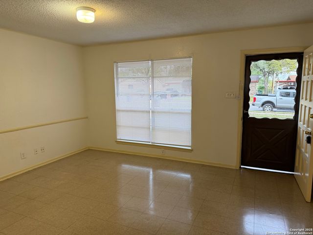 7110 Hickory Grove, San Antonio, TX 78227