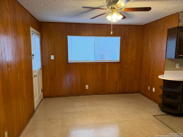 7110 Hickory Grove, San Antonio, TX 78227