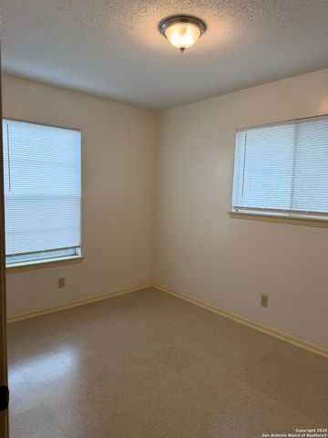 7110 Hickory Grove, San Antonio, TX 78227