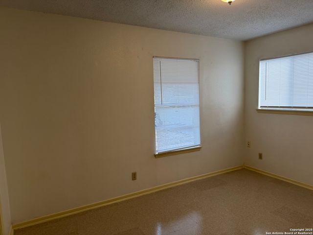 7110 Hickory Grove, San Antonio, TX 78227