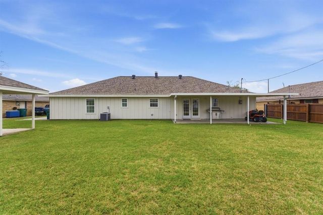 37 Eucaplytus Street, Sulphur, LA 70663