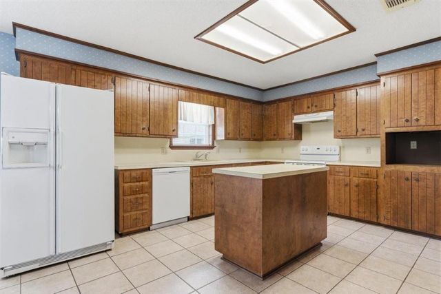 37 Eucaplytus Street, Sulphur, LA 70663