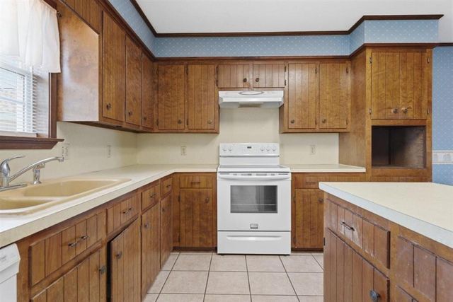 37 Eucaplytus Street, Sulphur, LA 70663