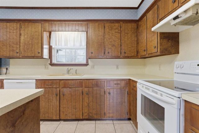 37 Eucaplytus Street, Sulphur, LA 70663