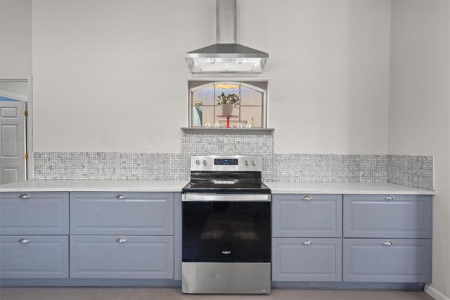 4992 Fm 1624, Lexington, TX 78947