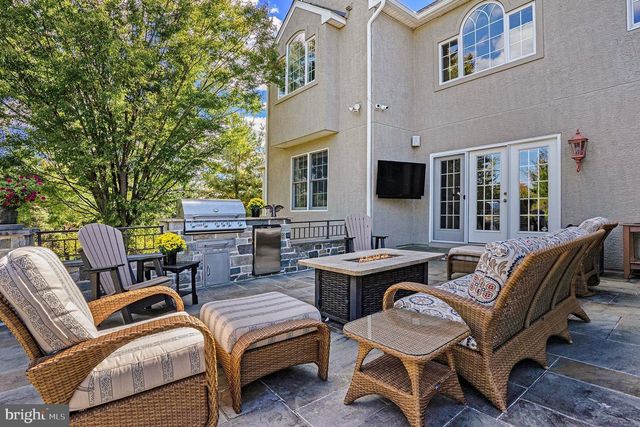 876 ASHBOURNE WAY, Schwenksville, PA 19473