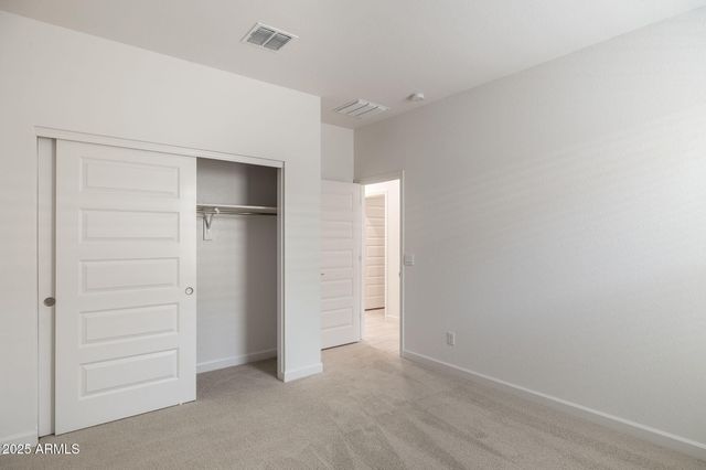 17668 W ONYX Avenue, Waddell, AZ 85355