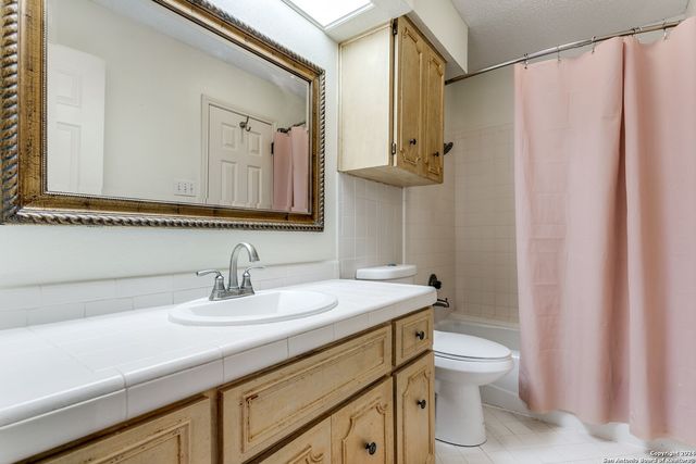 1107 River Vista West, San Antonio, TX 78216