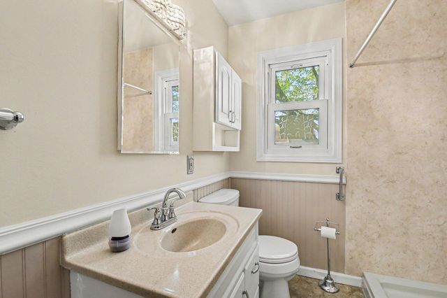 718 Buckingham Street SW, Wyoming, MI 49509