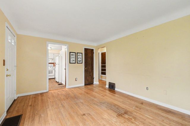 718 Buckingham Street SW, Wyoming, MI 49509