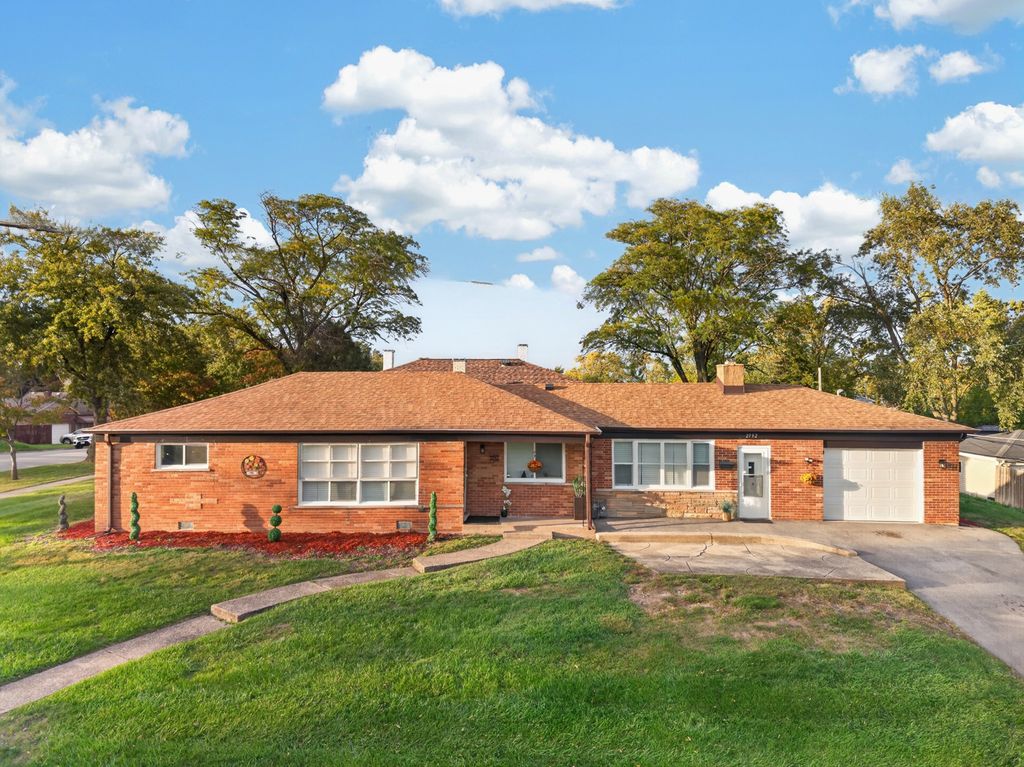 2752 Tennyson Place, Hazel Crest, IL 60429 — photo 3